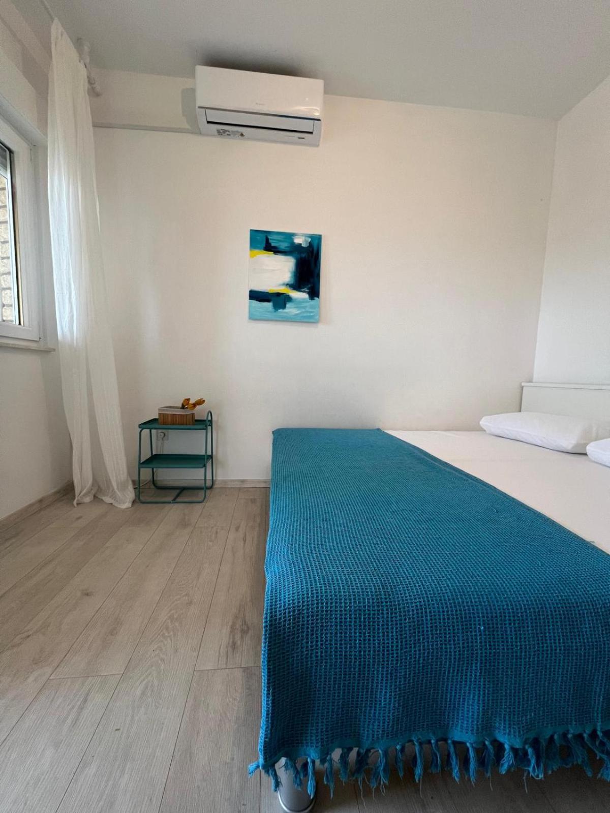 Apartments Sunset Dolac 프리모스턴 객실 사진